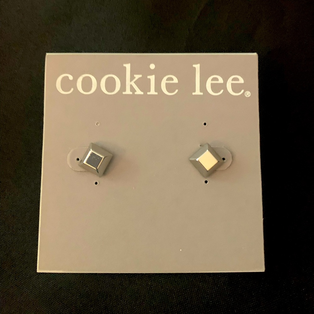 Cookie Lee stud earrings